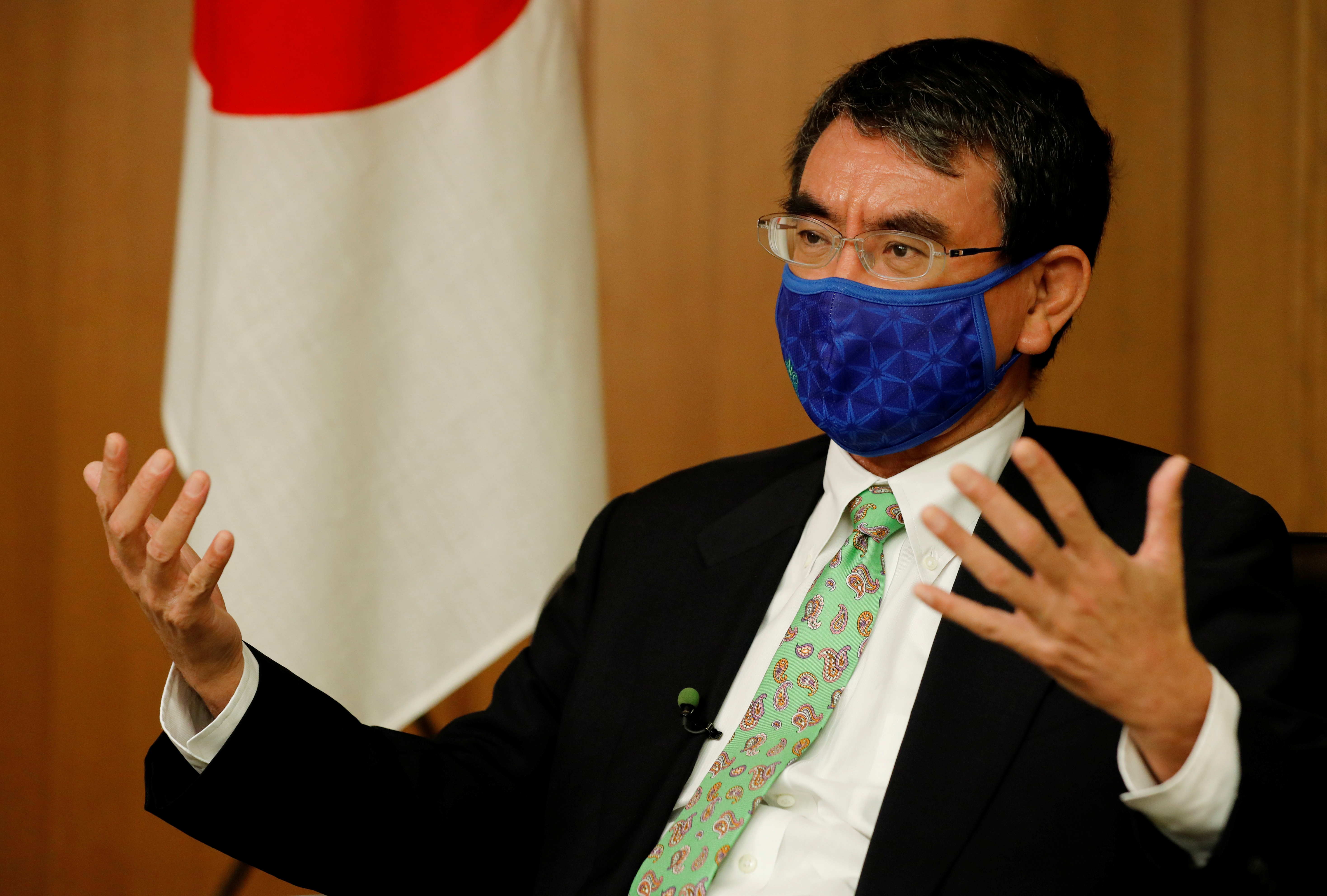 Bo truong Quoc phong Nhat Ban: Trung Quoc la moi de doa an ninh hinh anh