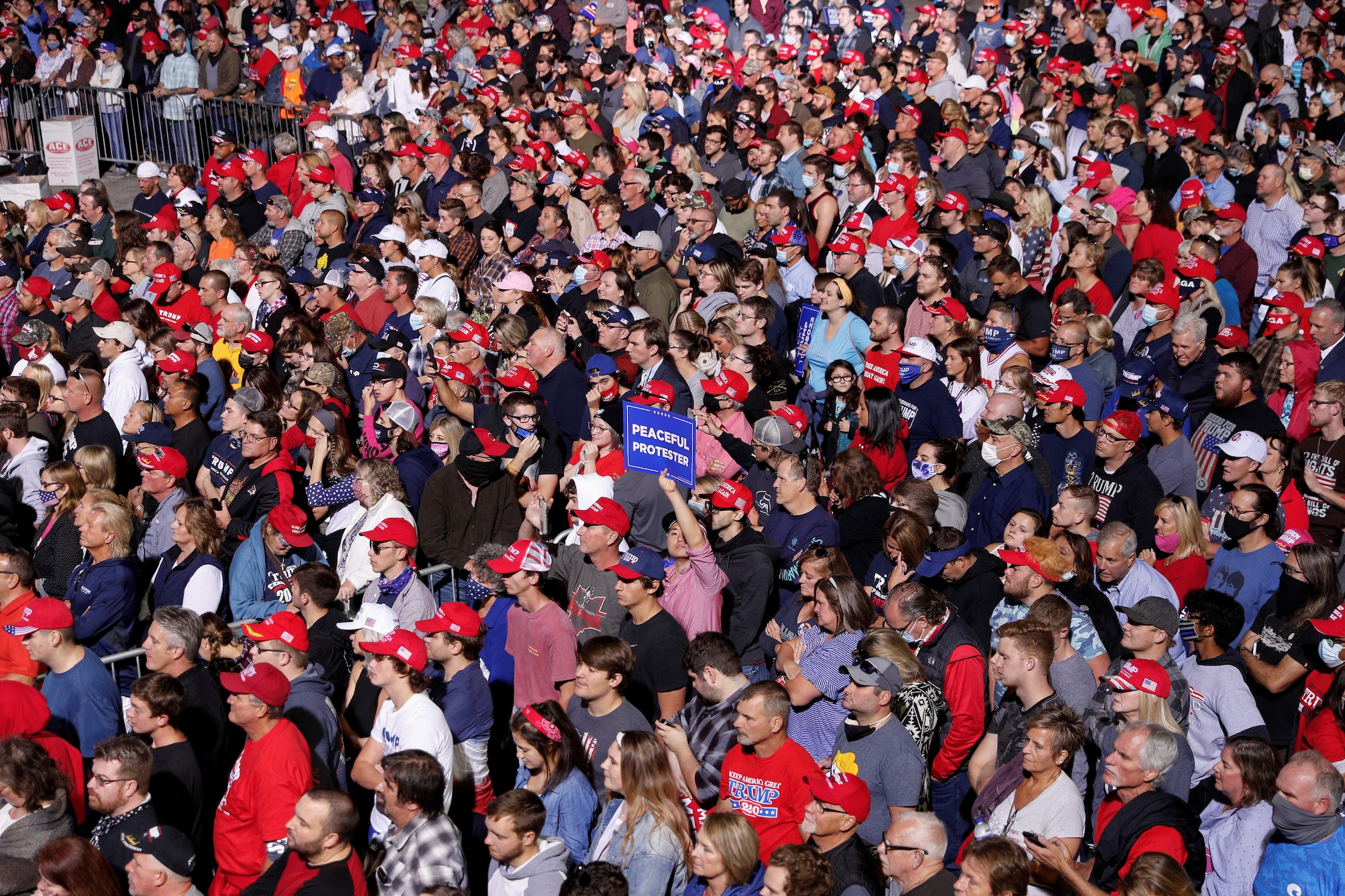 Tong thong Trump van dong tranh cu o Ohio anh 7