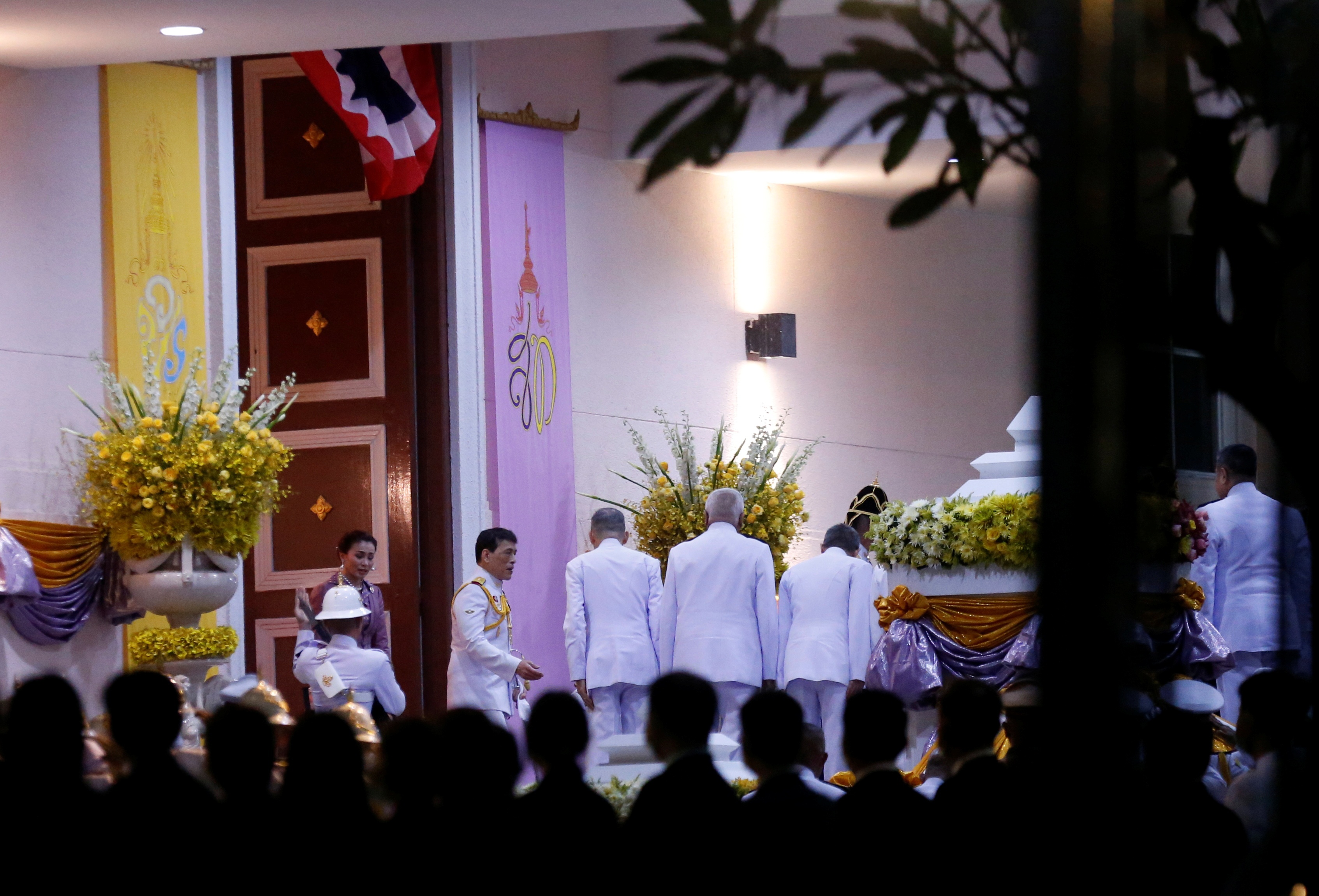 sinh vien Thai Lan tay chay le tot nghiep do vua chu tri anh 5