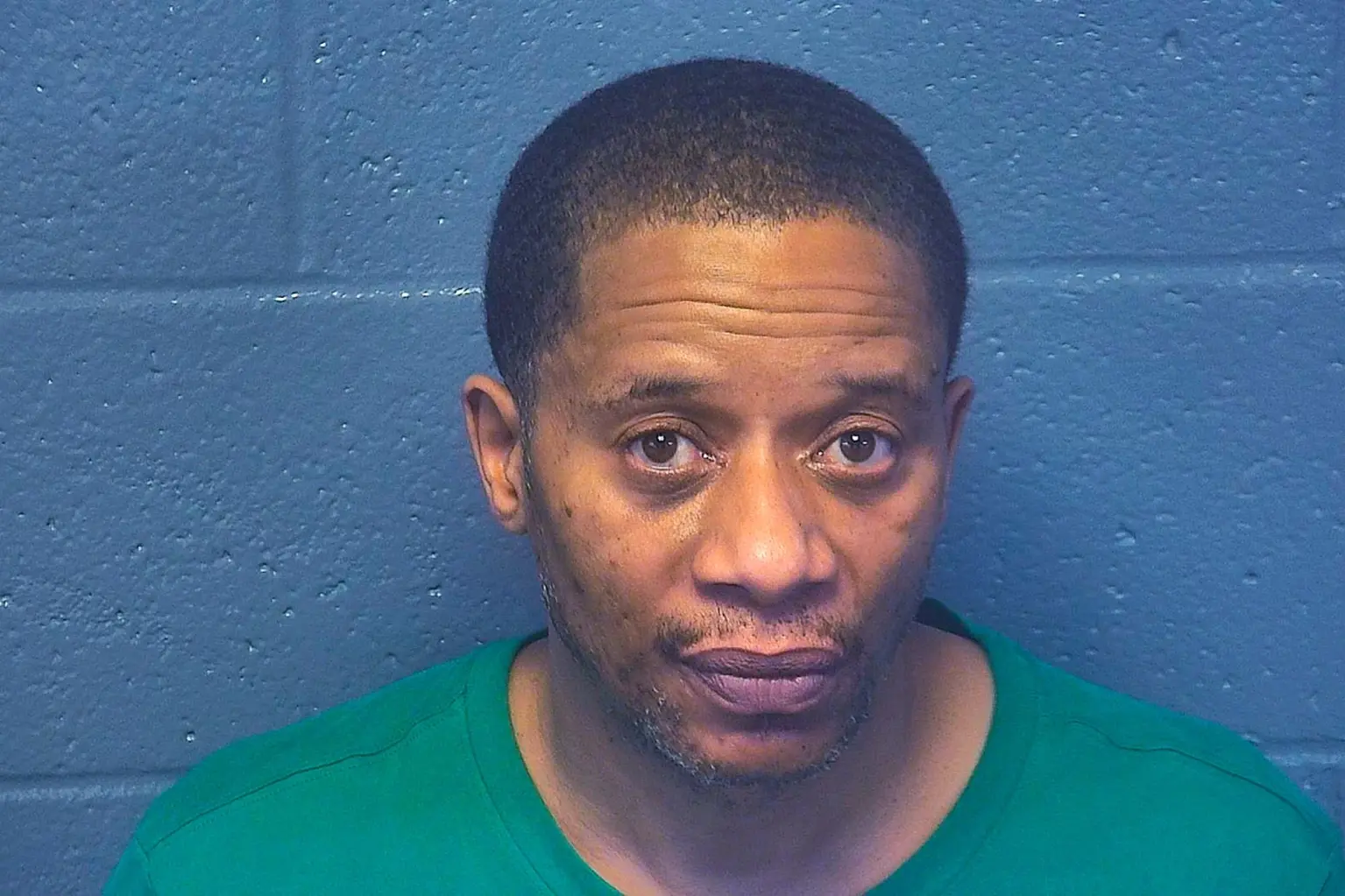 Tu nhan o My bi ep nghe Baby Shark hinh anh