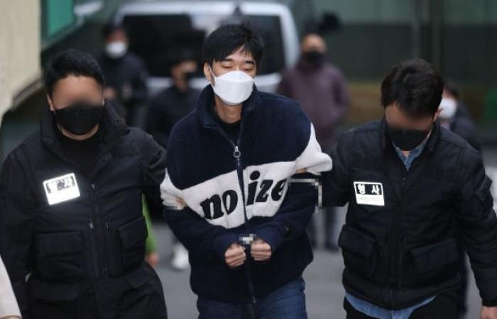 Co gai Han Quoc bi ban trai cu sat hai hinh anh