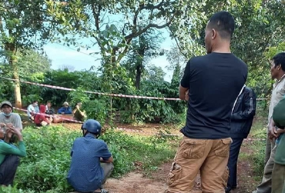 Hon tram canh sat vay bat nghi pham giet nguoi hinh anh