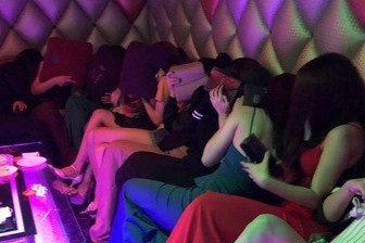 Quan karaoke o Dong Nai cho nhan vien thoat y hinh anh