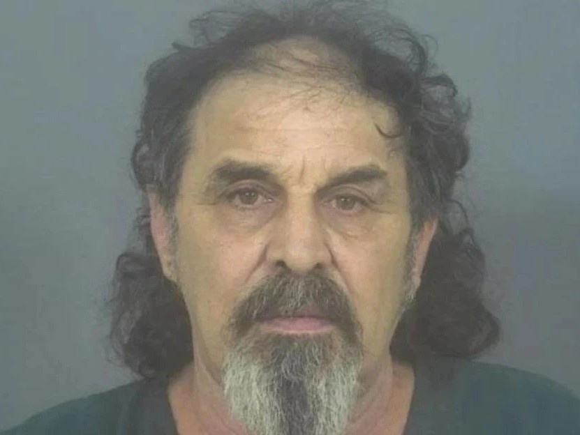 Canh sat My lan ra ke giet nguoi 34 nam truoc nho mau thuoc la hinh anh