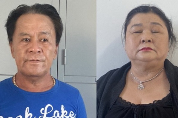 50 nguoi vuong vao duong day vay lai nang hinh anh