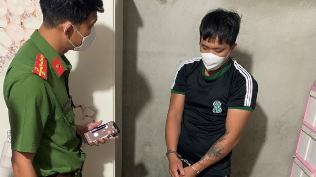 Tang tru phao no anh 1