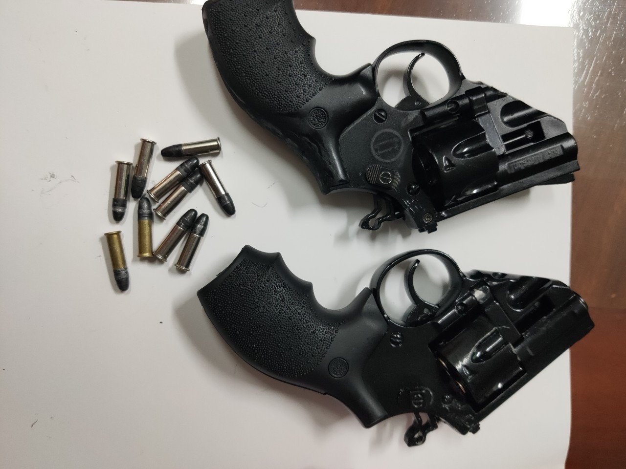 Mang 2 khau sung anh 1