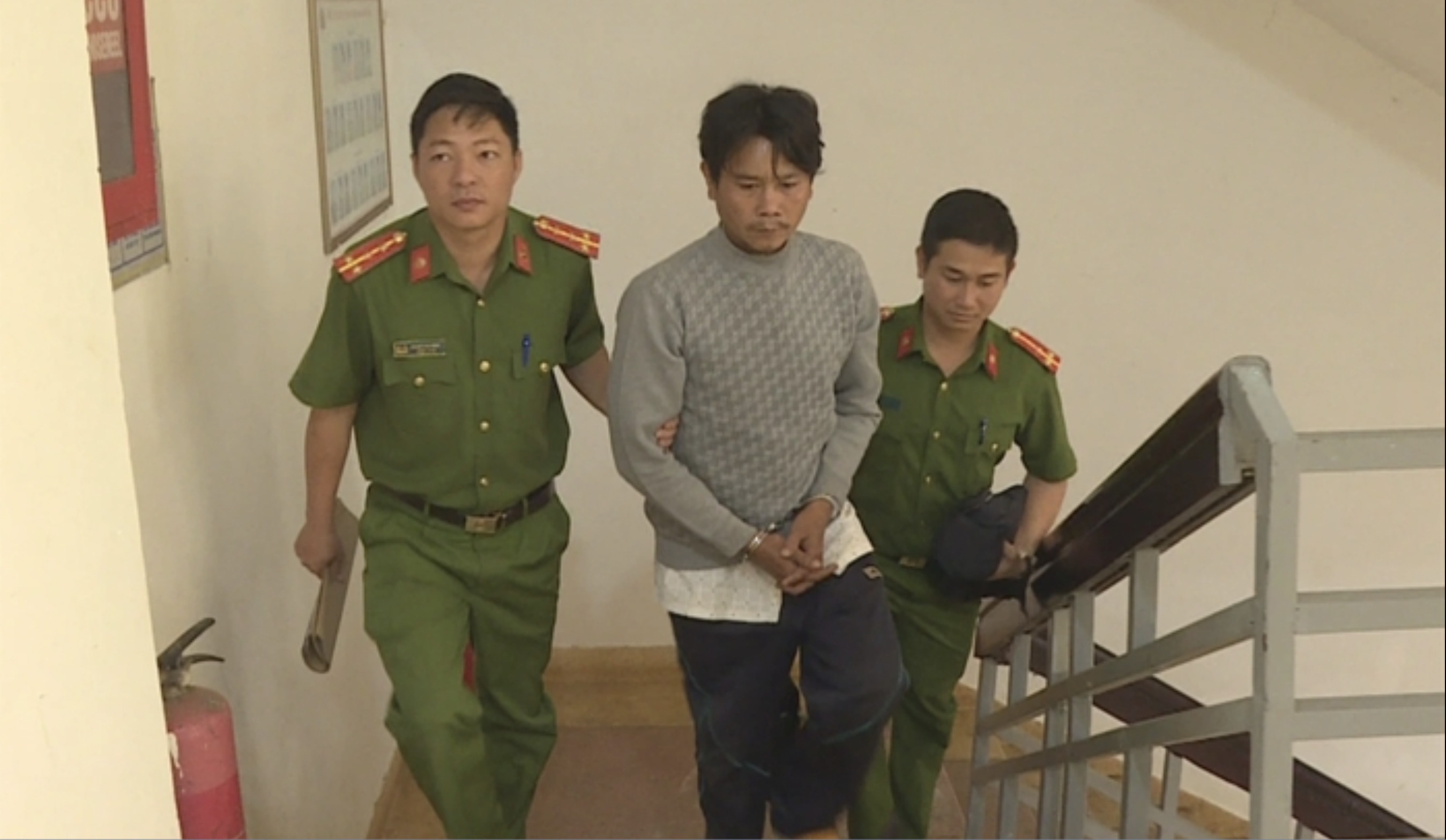 Giet nguoi do mau thuan trong luc danh bai o Dak Lak hinh anh