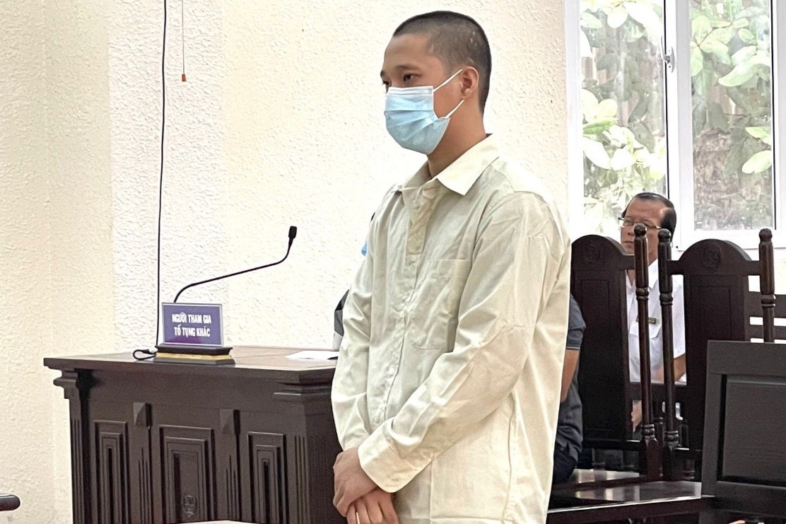 Nam thanh nien cuop xe om cong nghe linh an tu hinh anh