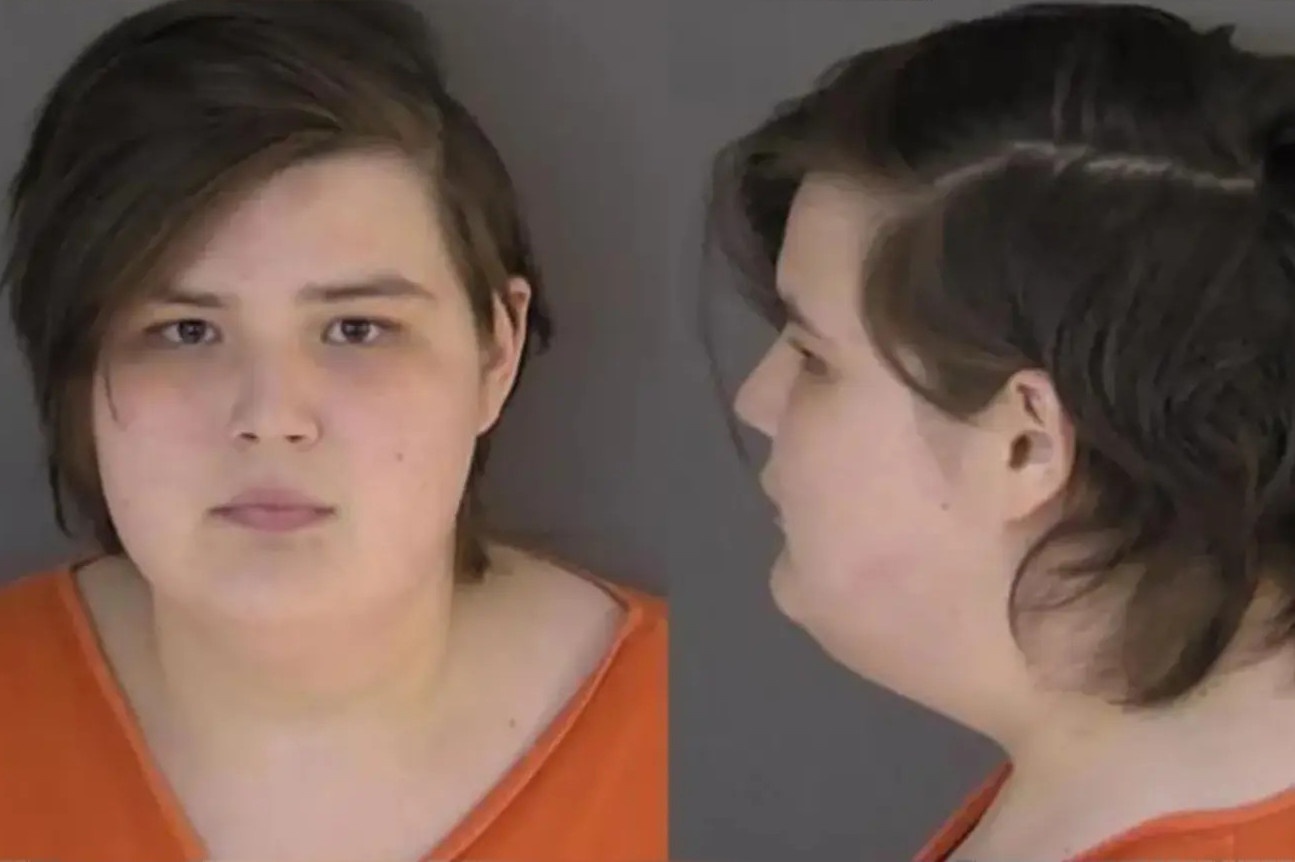 Nam thanh nien My len ke hoach xa sung truong hoc cu hinh anh