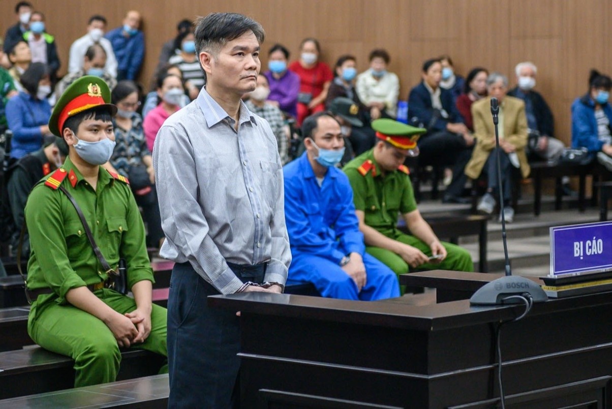 Tien si day lam giau lua 576 ty dong linh an chung than hinh anh