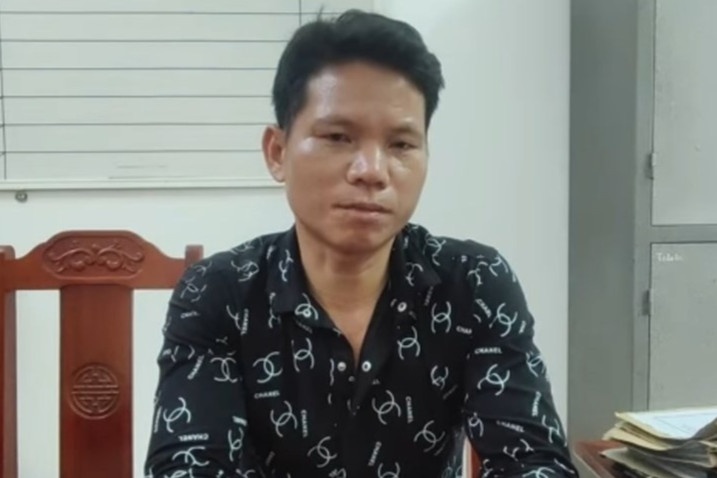 Tranh nhau hat karaoke, nguoi dan ong danh chu nha chay mau dau hinh anh