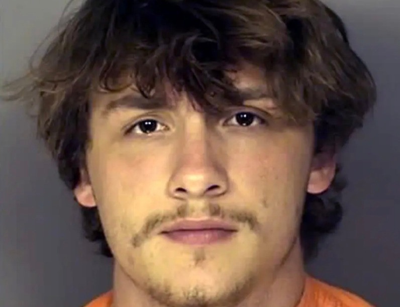 Nam sinh My nghi sat hai ban gai cu trong chuyen di mung le tot nghiep hinh anh