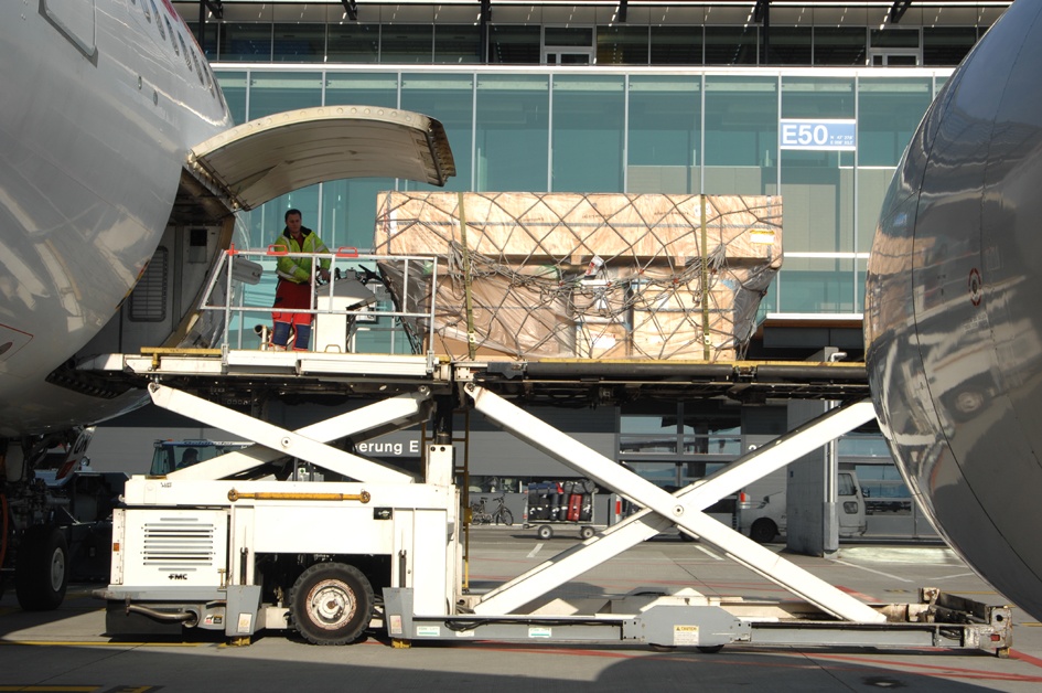 Gia cuoc van tai hang khong tang vot trong dich benh hinh anh