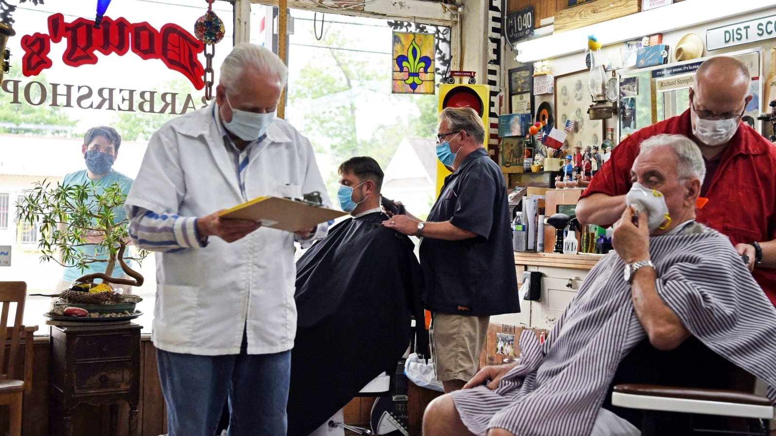 So ca nhiem virus tang vot, kinh te My doi mat mua thu am dam hinh anh