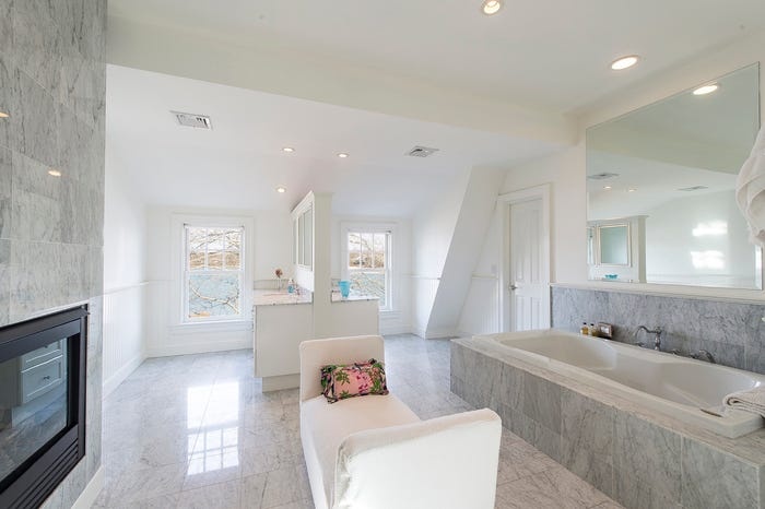 biet thu ma Rihanna thue de nghi he anh 8