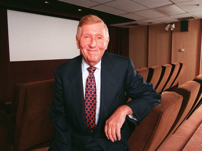 cuoc chien gia san nha ty phu sumner redstone anh 1