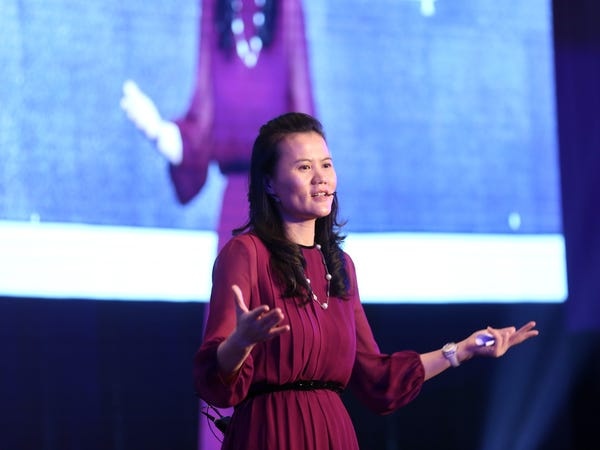 Nu tuong dung sau startup 225 ty USD cua Jack Ma hinh anh