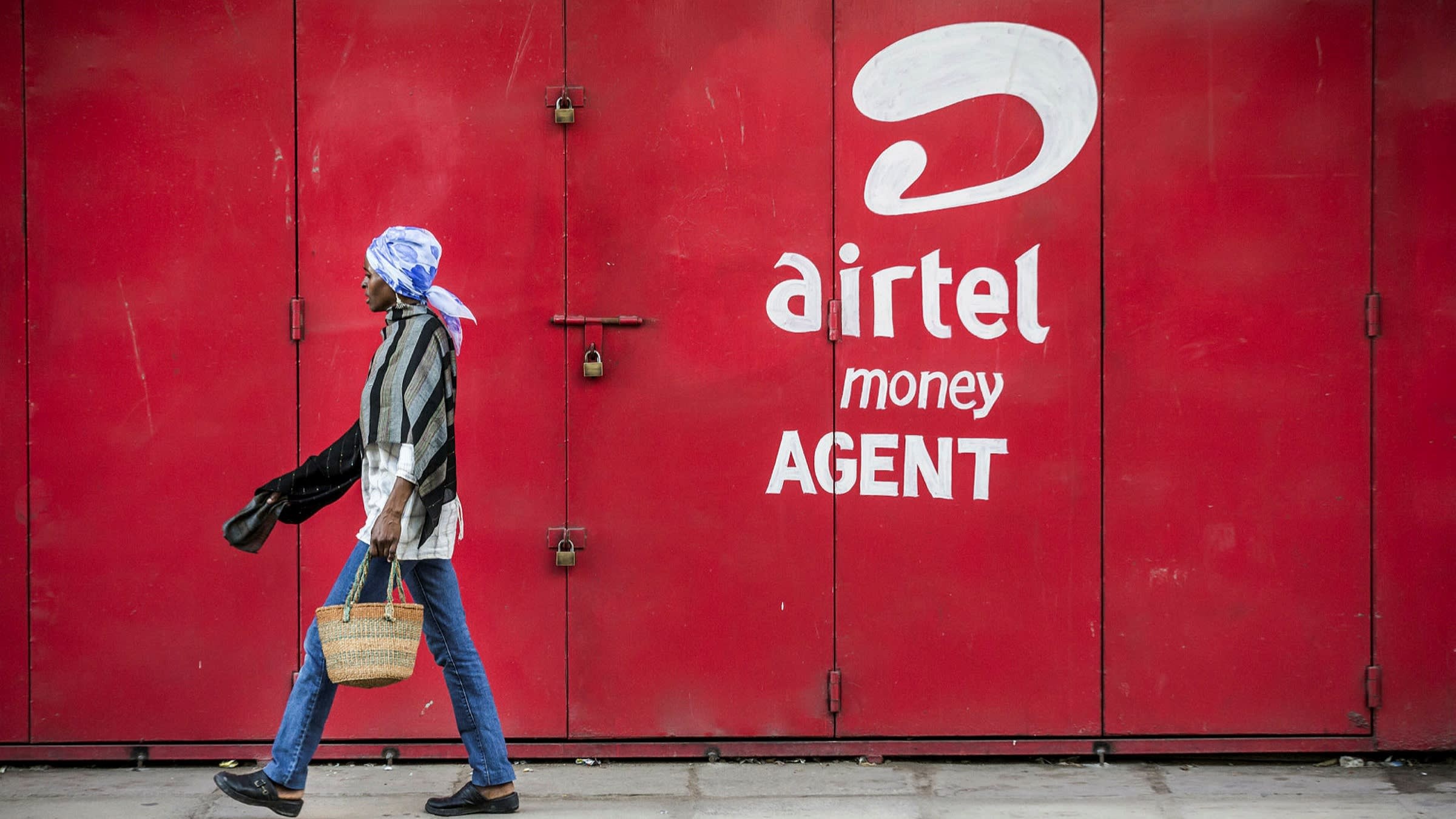 Vu pha san vien thong 6 ty USD treo lo lung vi tranh chap giua cac Bo anh 1