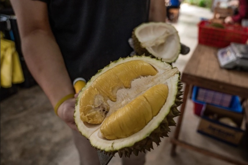 trung quoc mua 15 trieu usd sau rieng trong mot gio anh 1