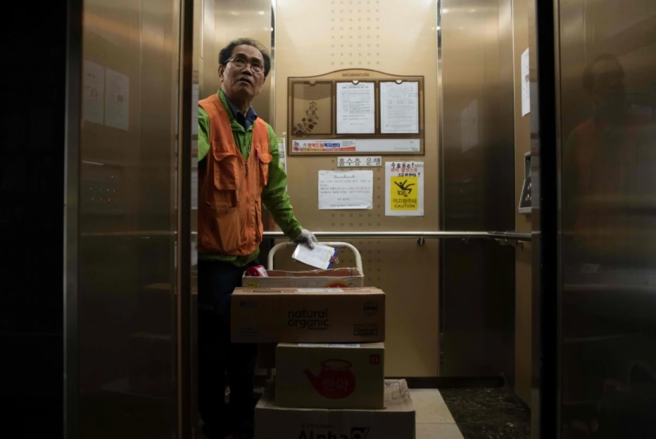 shipper han quoc chet vi kiet suc anh 2