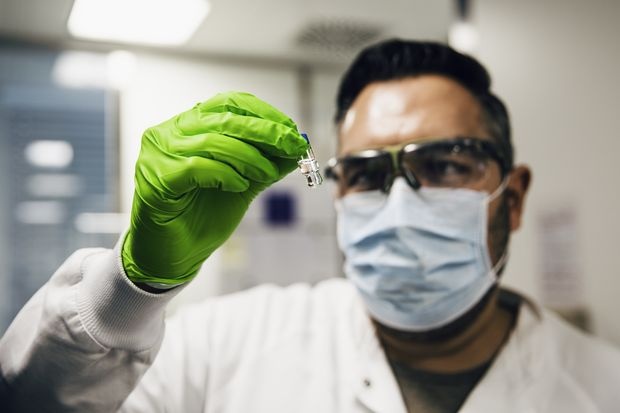 Vaccine chong Covid-19 anh 2