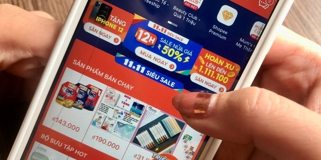 San pham giam gia manh tren san thuong mai dien tu nhung kho mua hinh anh