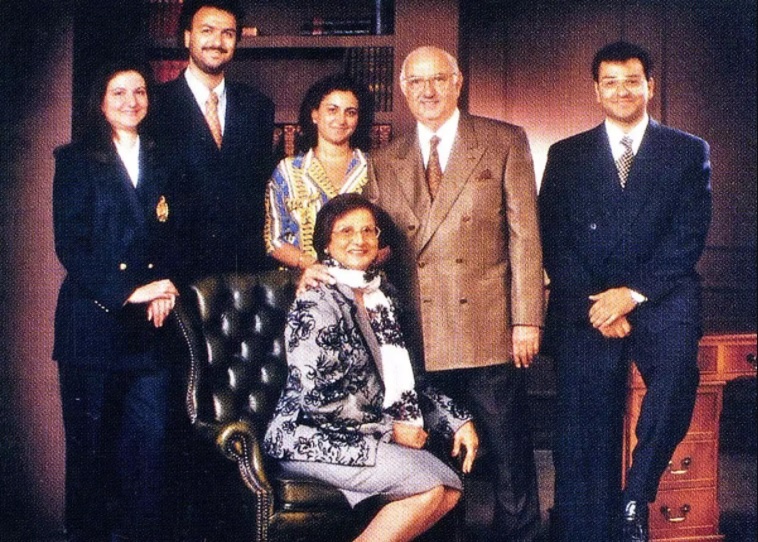 10 gia toc giau nhat chau A anh 8