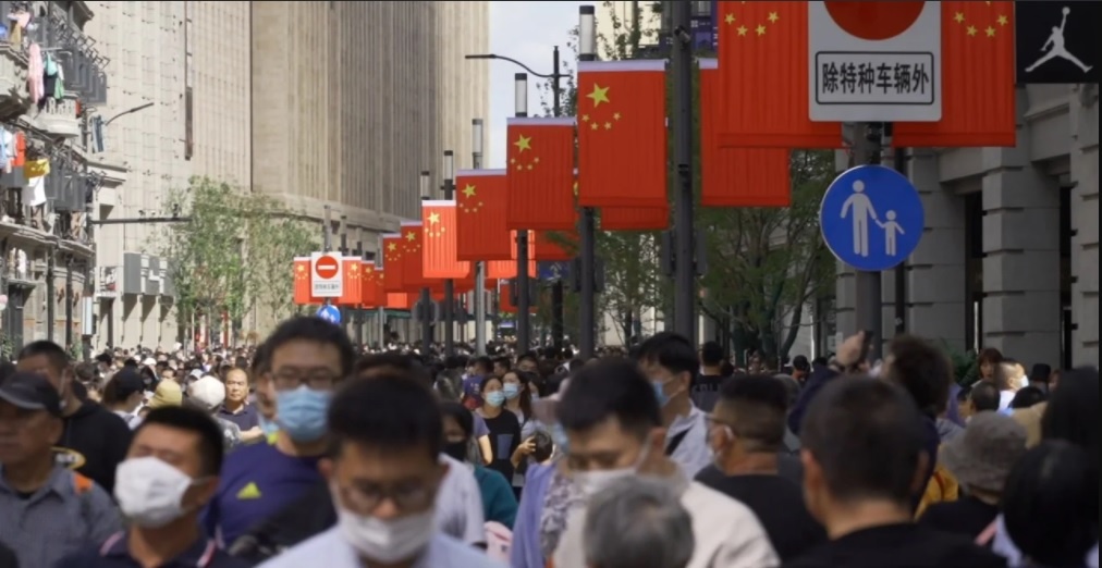 Tin dung den va con khat tai san thuc day khung hoang no Trung Quoc anh 3