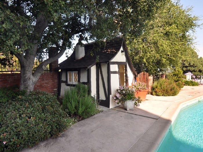 biet thu cua walt disney anh 11