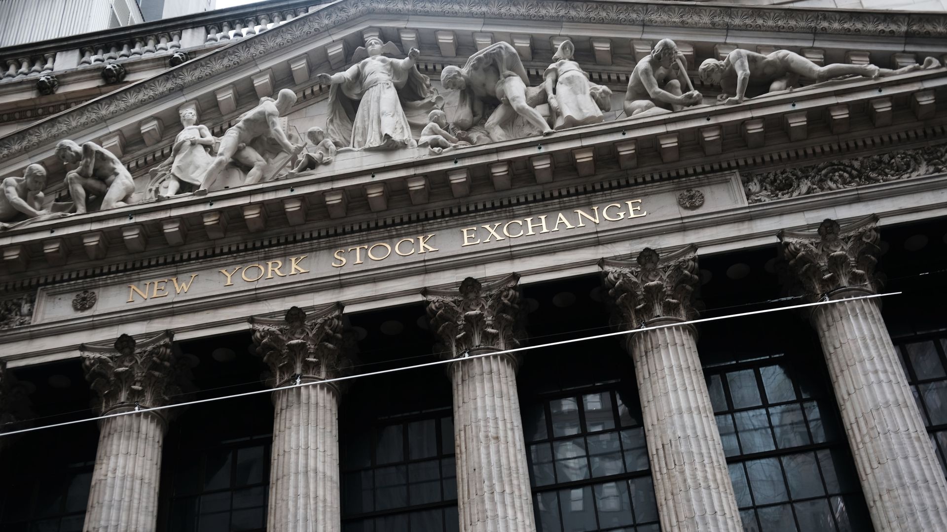 San chung khoan My bi chi trich vi khong huy niem yet 3 cong ty TQ hinh anh