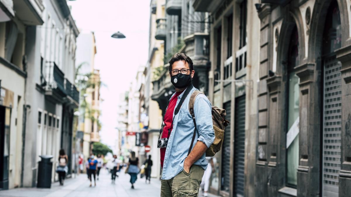 Nganh du lich toan cau ton that 2.400 ty USD vi dich Covid-19 hinh anh