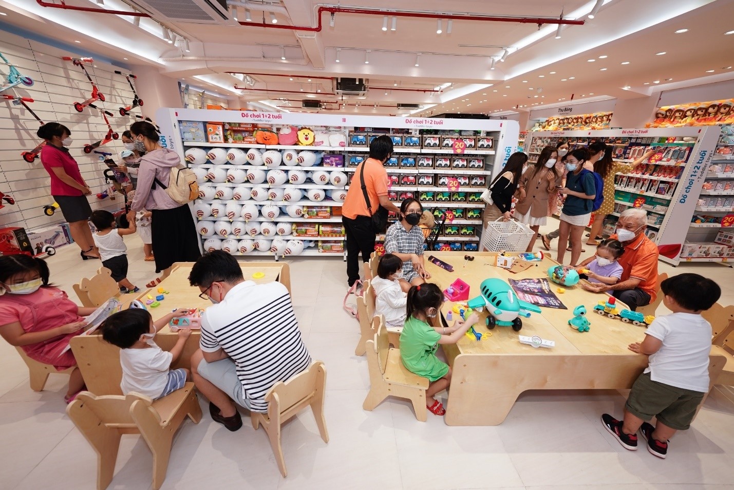 Con Cung Super Center anh 7