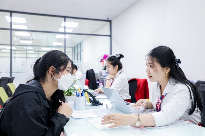 UEF ảnh 3 UEF anh 3