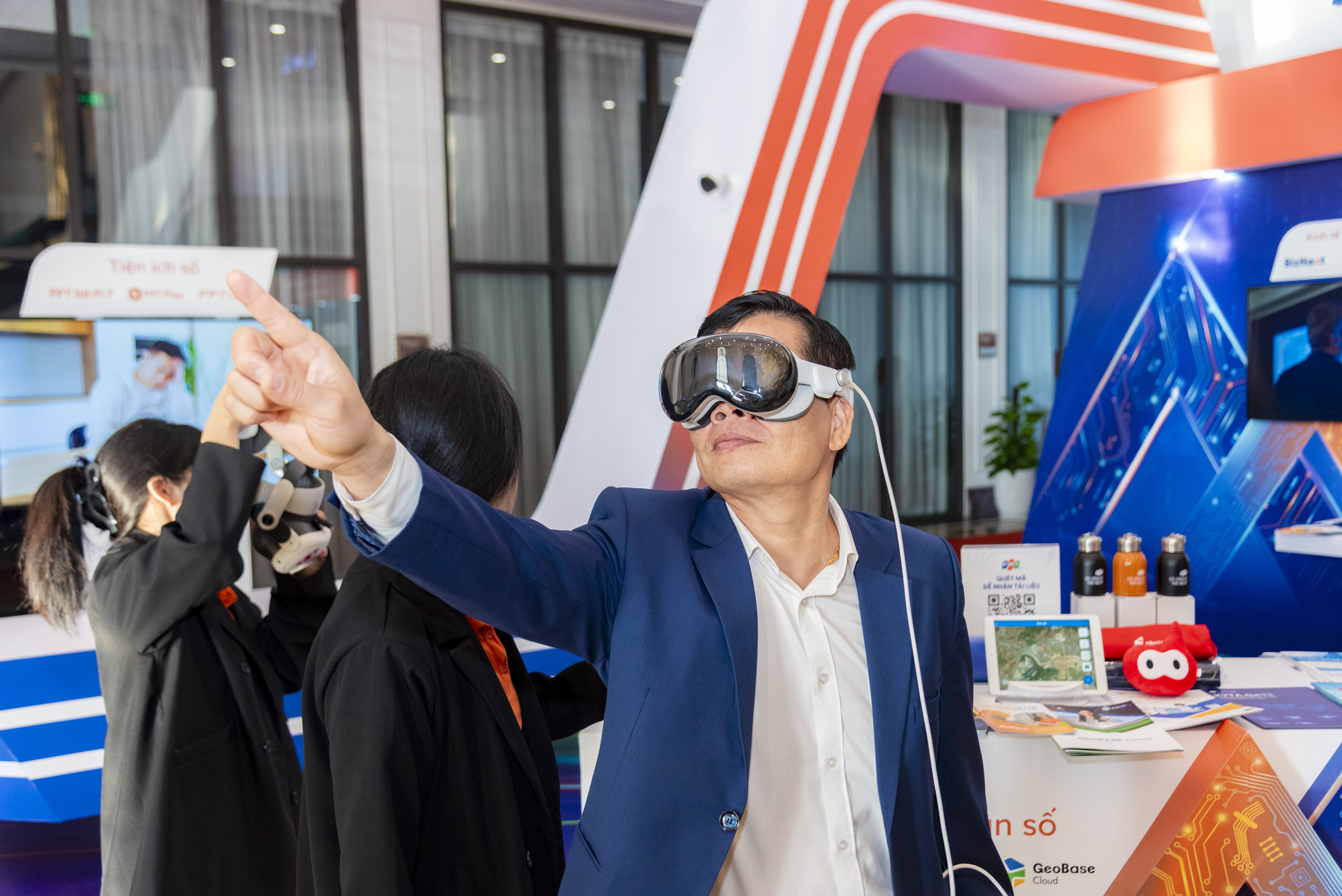 FPT phat trien khoa hoc cong nghe, doi moi sang tao o Quang Ninh hinh anh