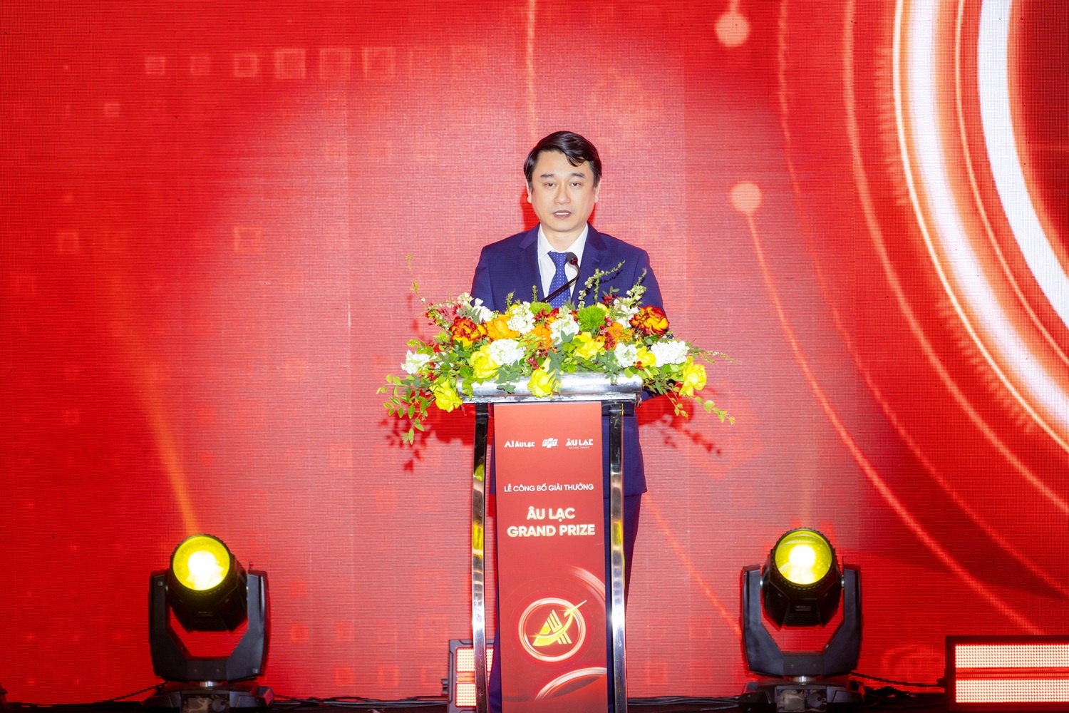 Au Lac Grand Prize anh 1