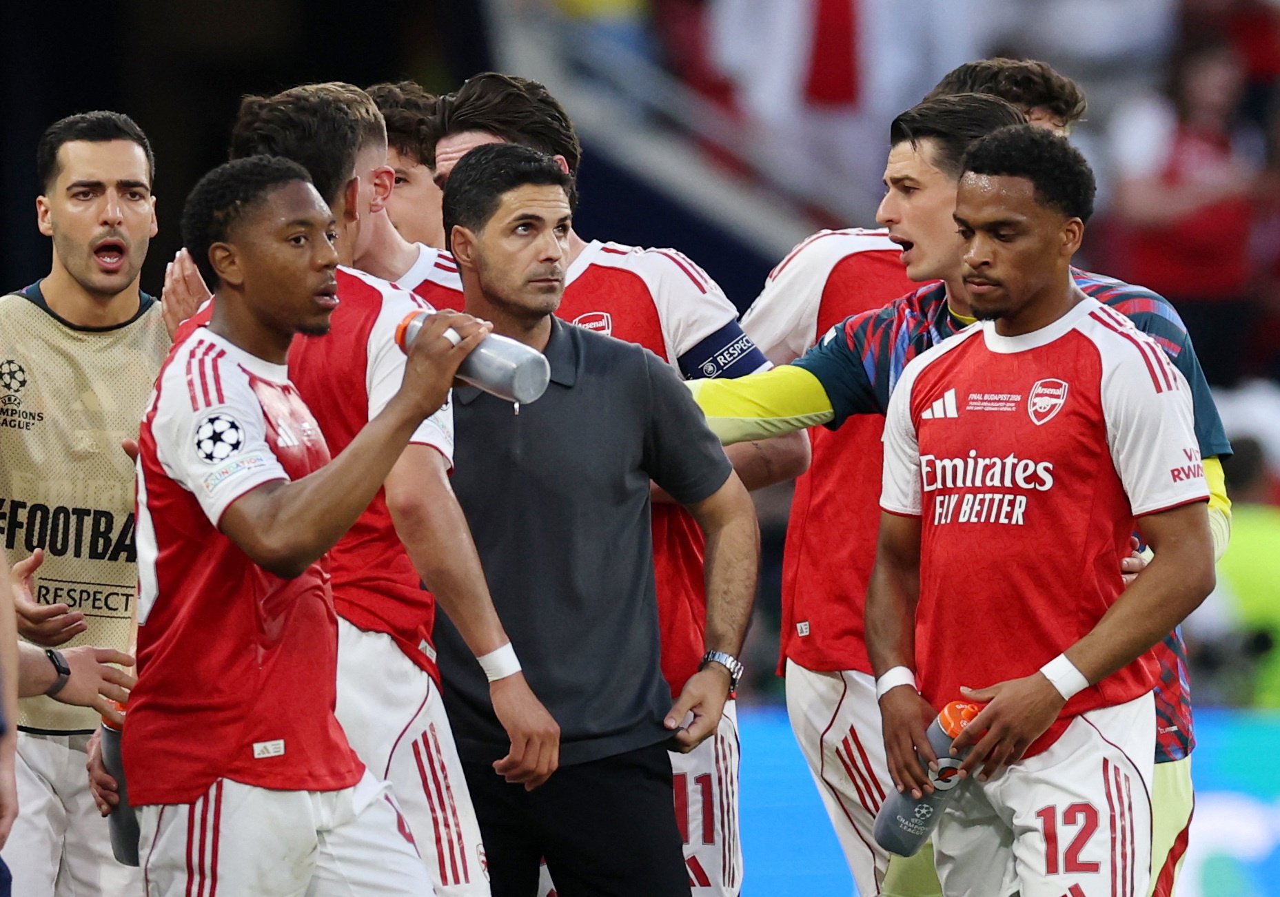 Arsenal lap ky luc doanh thu Champions League hinh anh