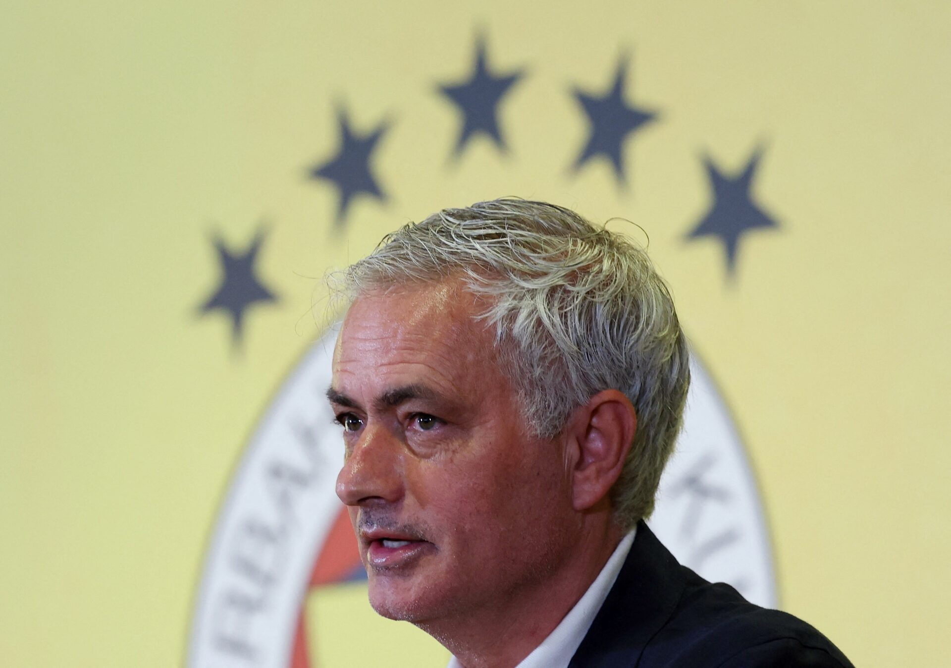 Mourinho gay nao loan Tho Nhi Ky hinh anh