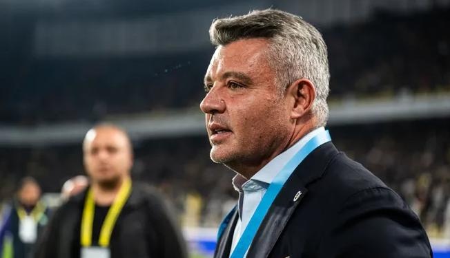 Chu tich Fenerbahce nhan an 30 thang tu hinh anh