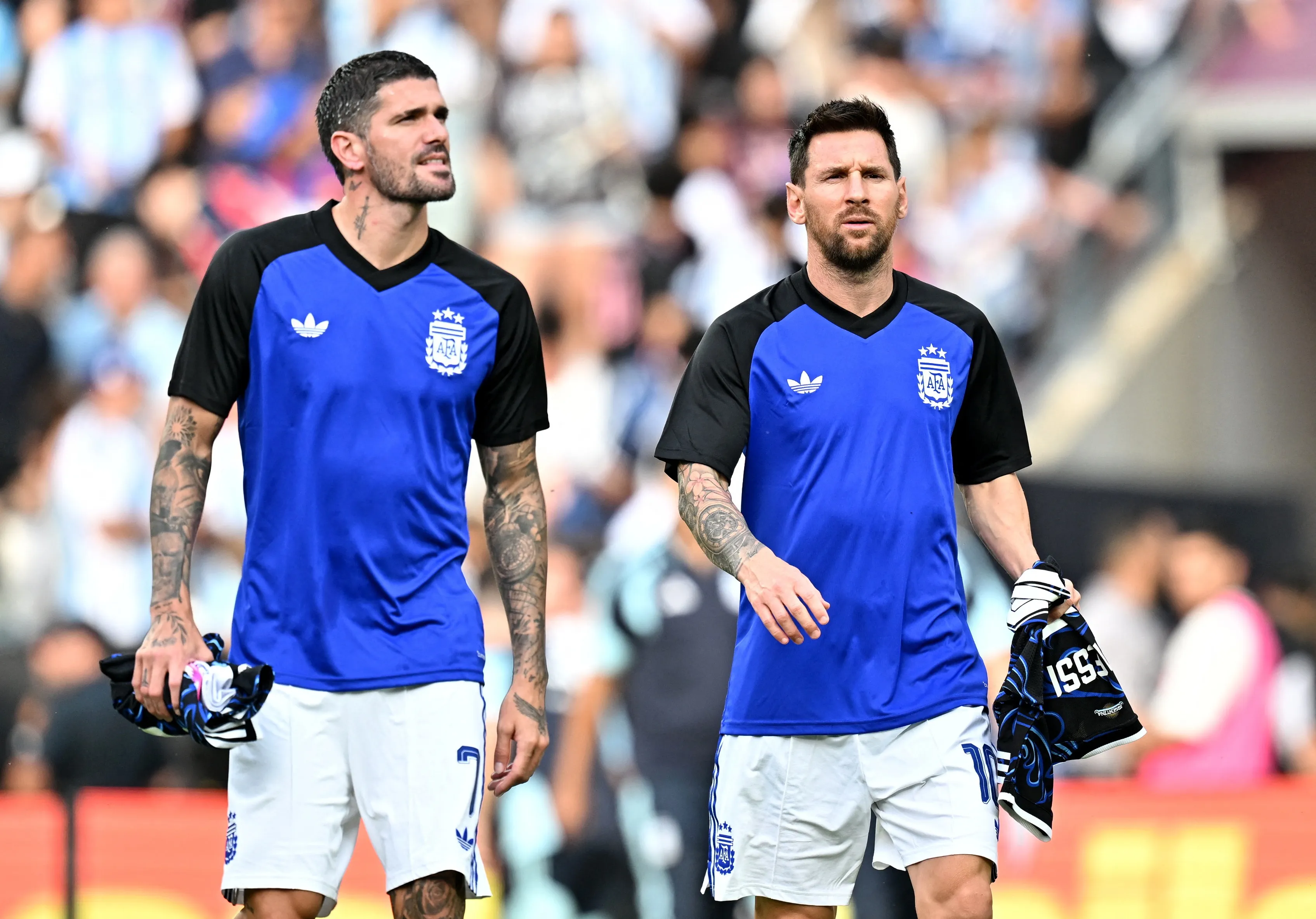 Messi toa sang, Argentina de bep Iceland hinh anh