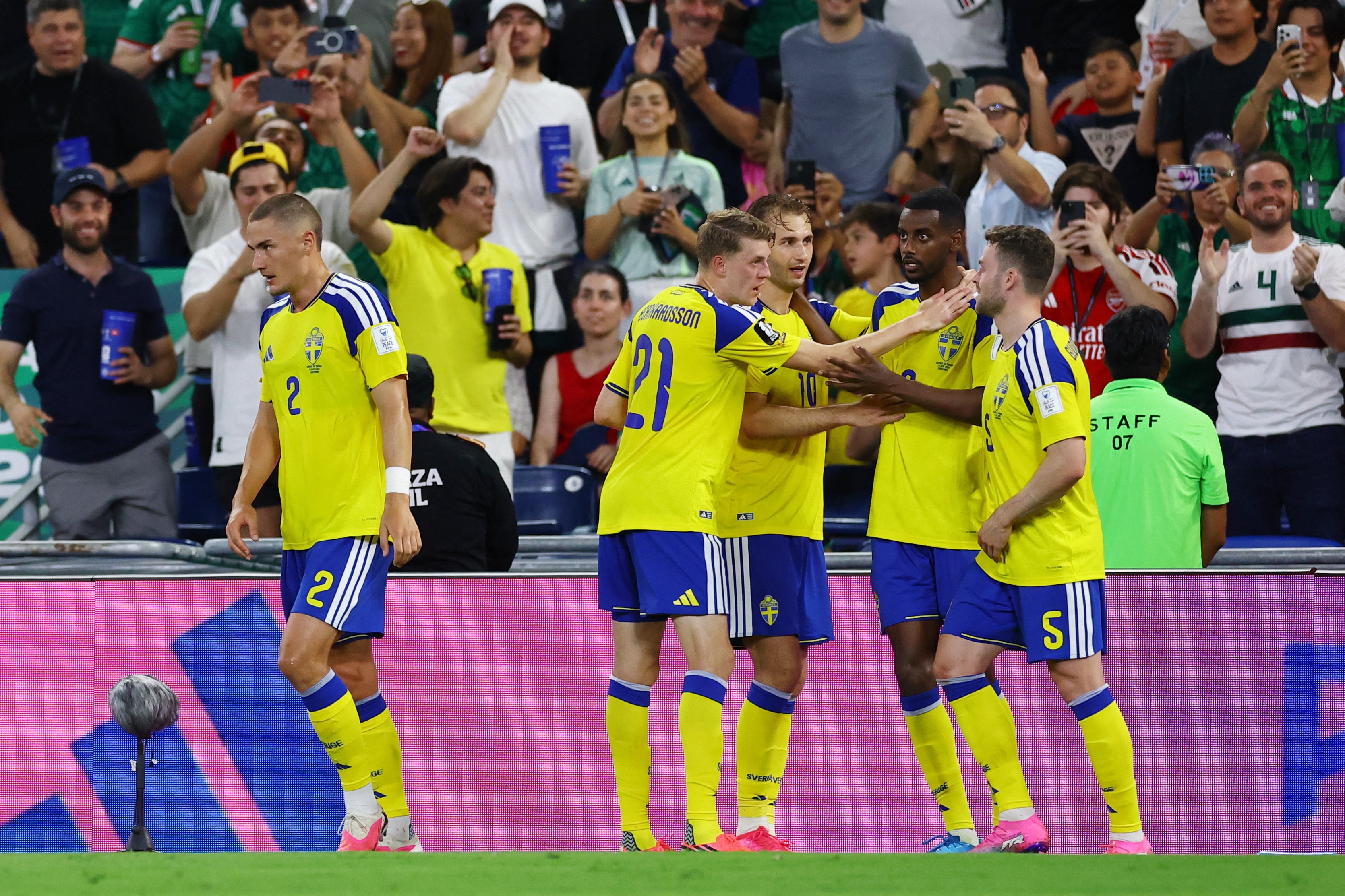 world cup,  alexander isak,  viktor gyokeres anh 10