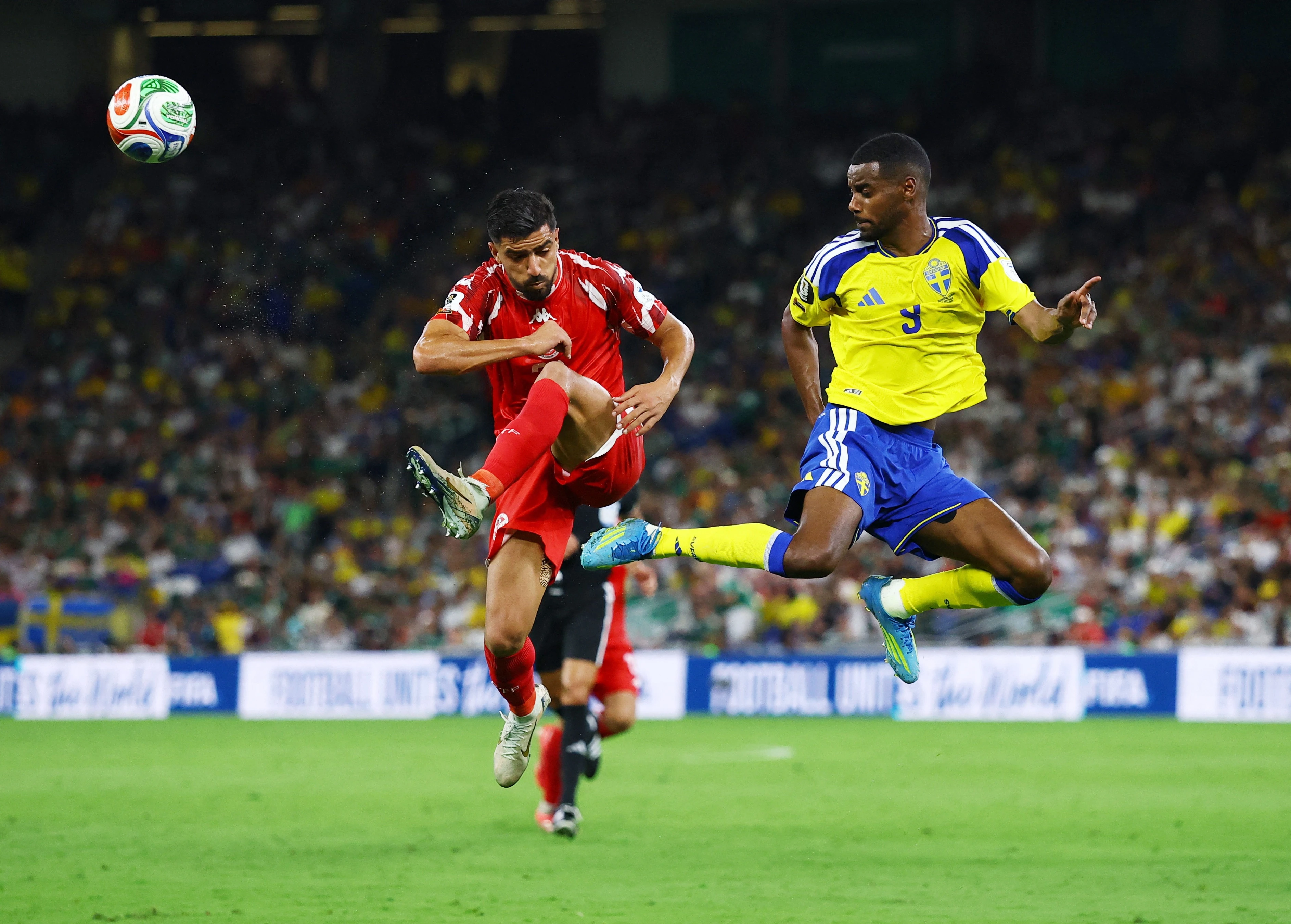 world cup,  alexander isak,  viktor gyokeres anh 8
