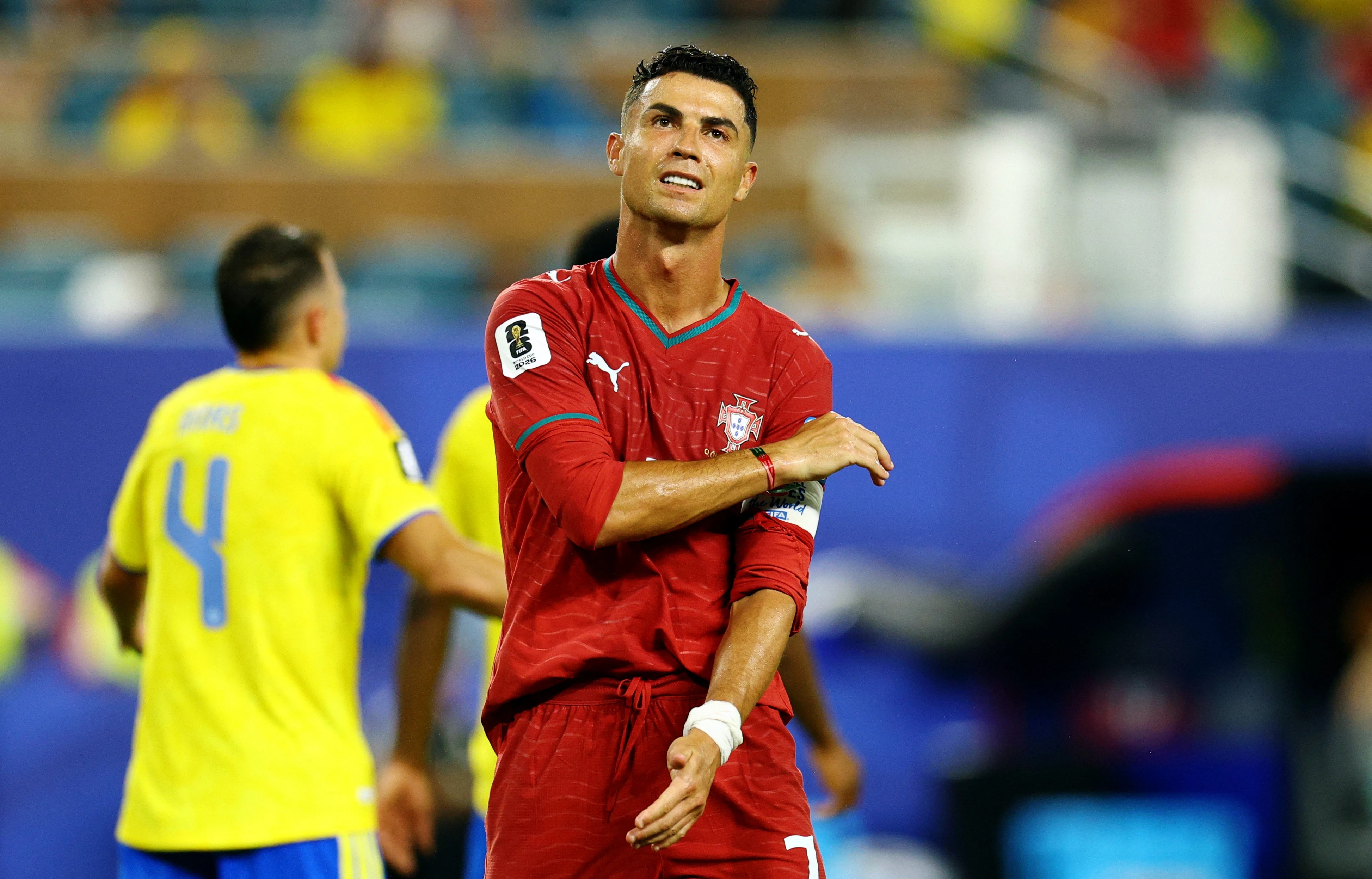 Man trinh dien nhat nhoa cua Ronaldo hinh anh