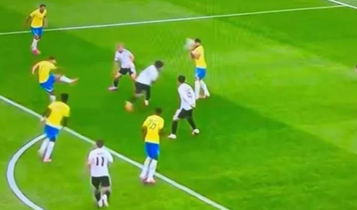 Su co hy huu trong tran Brazil - Nhat hinh anh
