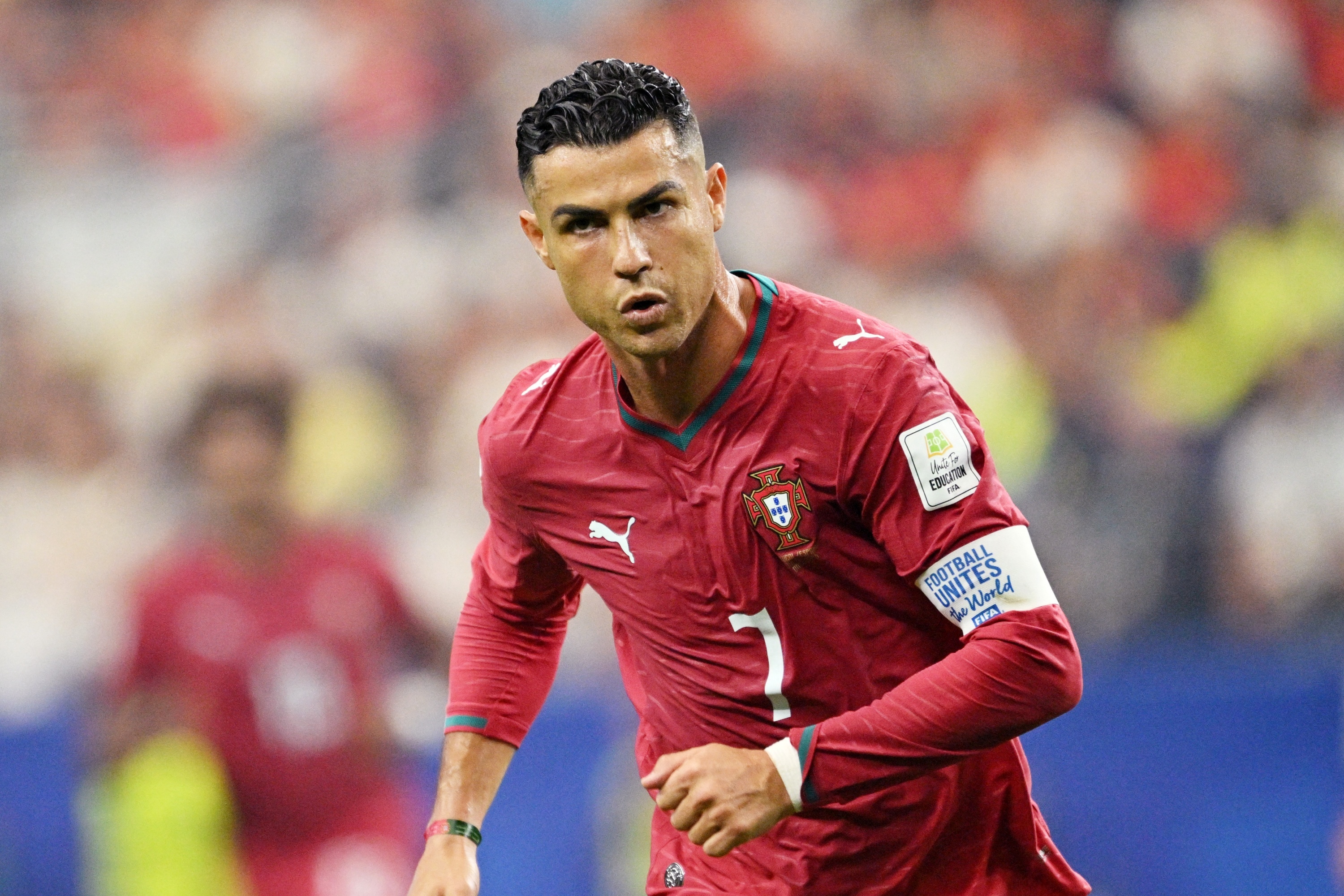 Ronaldo: 'Vo dich EURO ngang World Cup' hinh anh