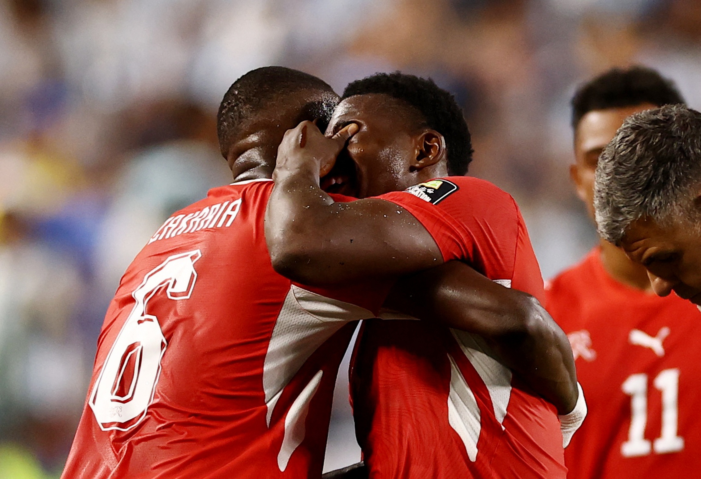 Argentina 1-1 Thụy Sĩ: Embolo bị đuổi vì ăn vạ