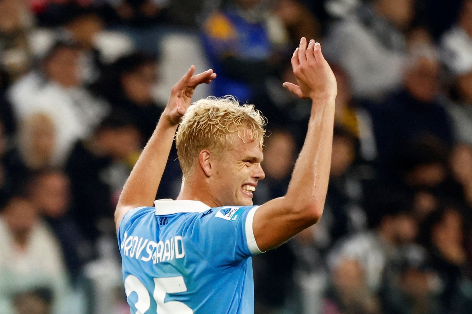 Bất ngờ lớn ở cuộc đua vô địch Serie A