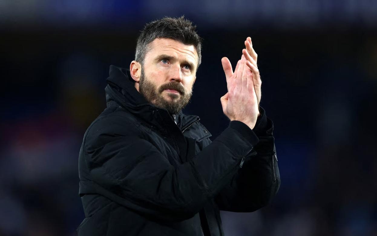 Trí tuệ thầm lặng Michael Carrick