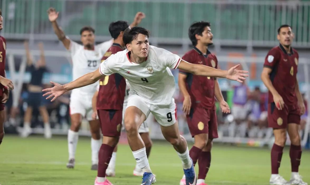 Indonesia đè bẹp Campuchia ở ASEAN Cup