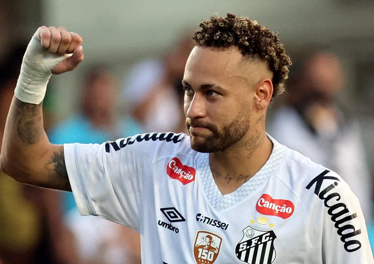 Neymar khiến nội bộ Santos dậy sóng